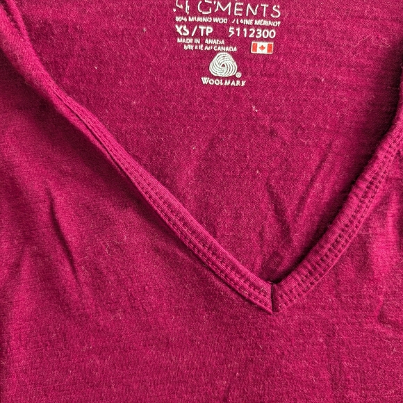 100% Merino Wool V Neck Sweater - Picture 2 of 5